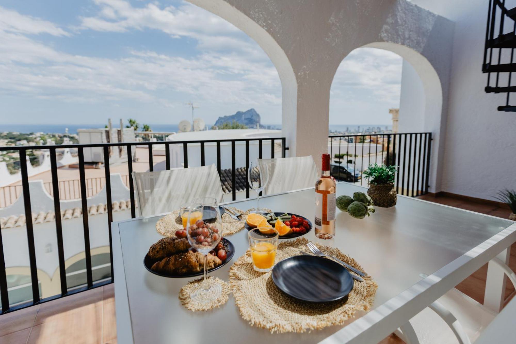 Casa Sunrise - Costa Blanca House With Rooftop, Swimming Pools And Panoramic Sea And Calpe Views Exterior foto